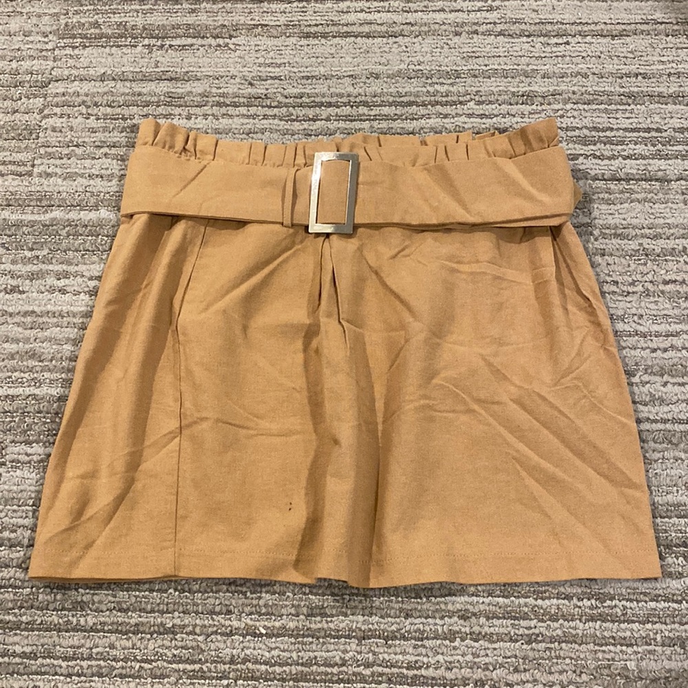 Ruffled Tan Skirt 🤎